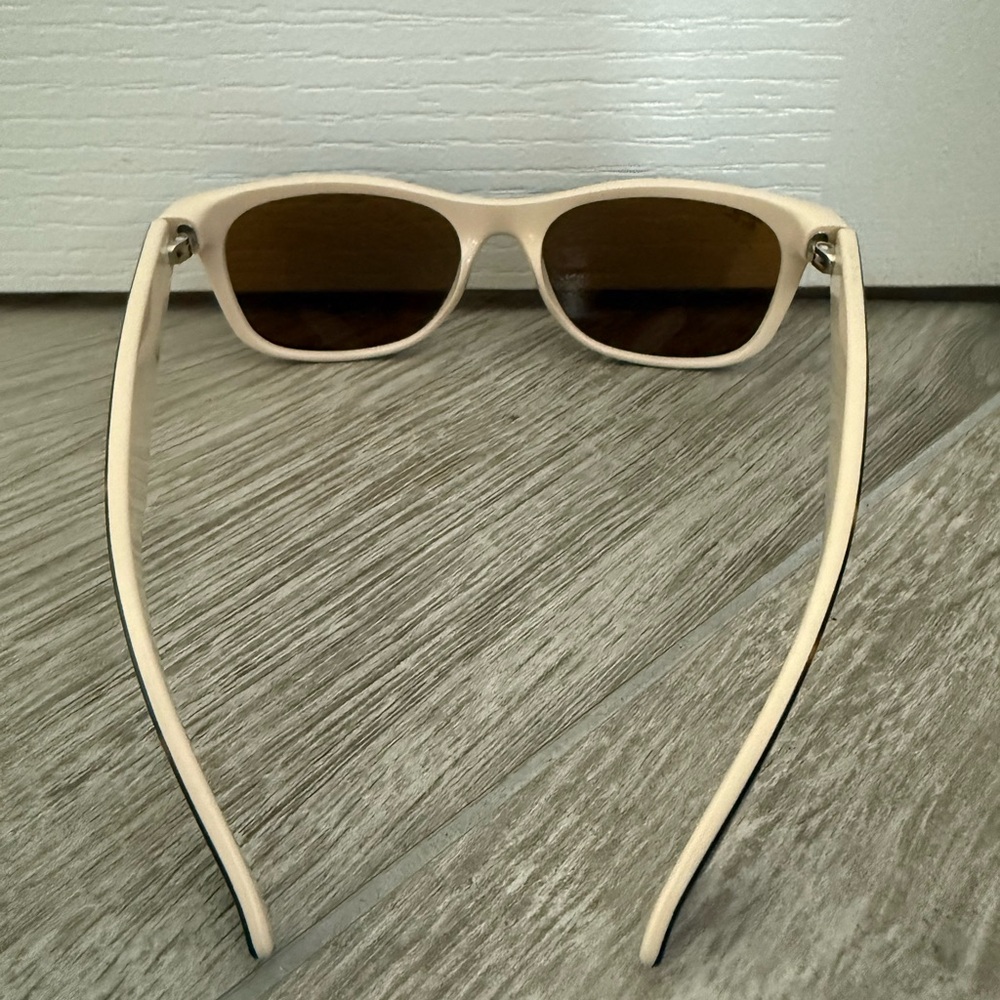 Ray-Ban Tortoise Shell Sunglasses - Picture 3 of 3